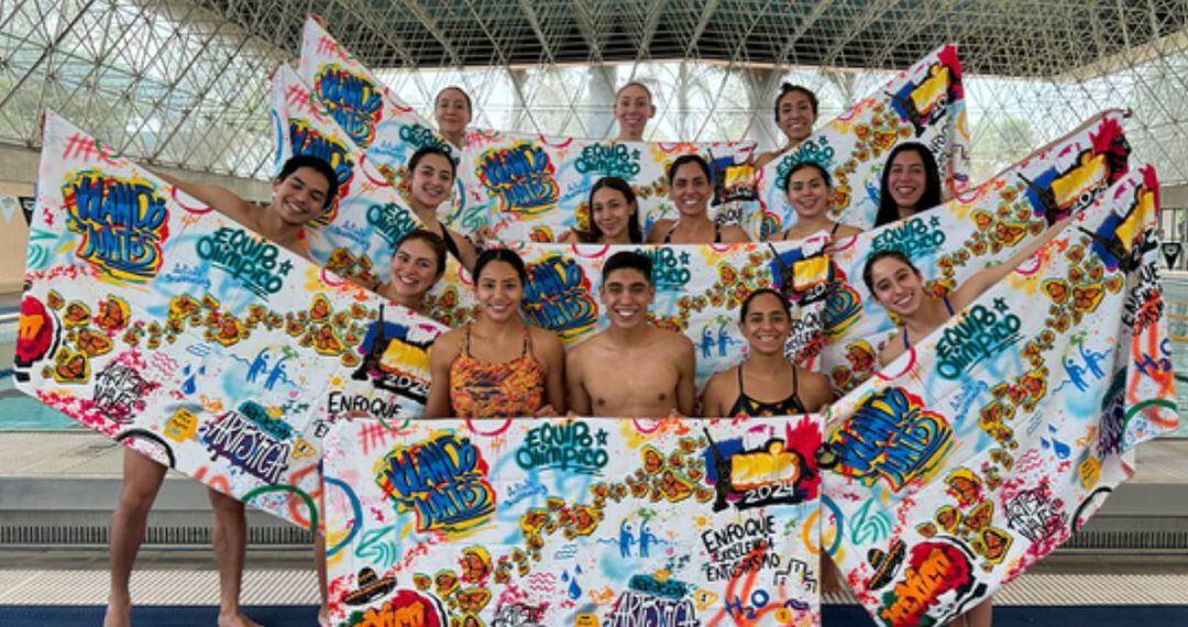 La Selección de Natación Artística sacó a la venta una toalla inspirada en París 2024. Foto: Especial