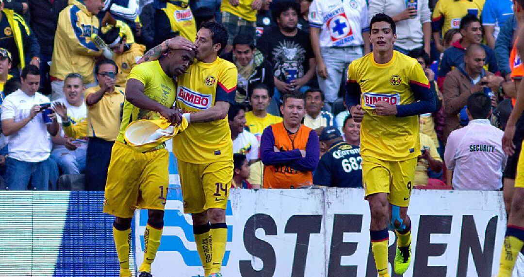Chucho Benítez, Sambueza y Jiménez formaron un gran tridente en el América. Foto: Imago7