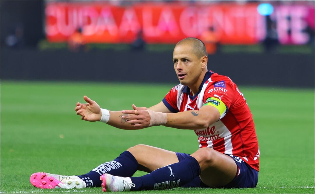 Chicharito Hernández no fue considerado en la convocatoria de Chivas para jugar contra Rayados / FOTO: Imago7