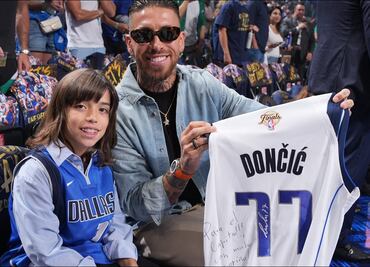 Sergio Ramos y su hijo recibieron un regalo especial en su visita a Luka Doncic en las Finales de la NBA