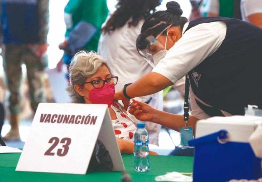 ¿Cuánto tiempo debe esperar un paciente Covid-19 para vacunarse?