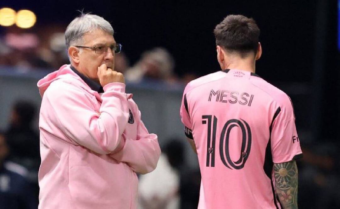 El Tata Martino dejó en la banca casi todo el partido entre el Inter Miami y Al Nassr a Messi. Foto: Especial