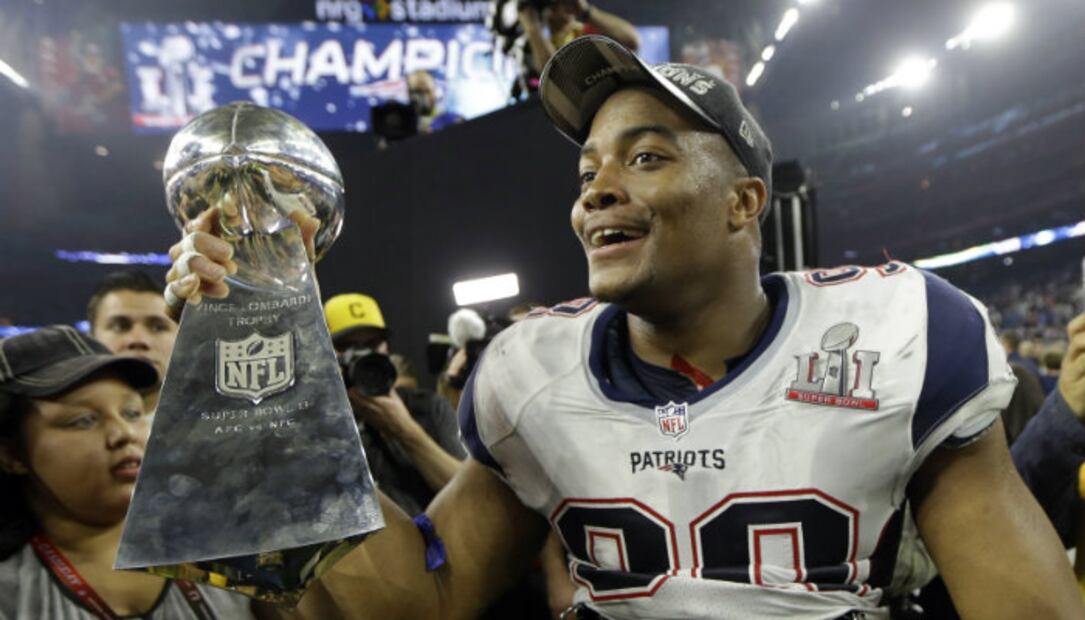 Los millonarios sueldos de los 10 jugadores mejor pagados de la NFL