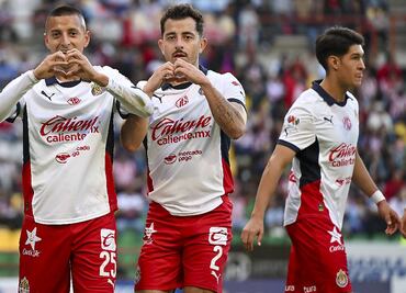 Chivas resurgió ante Pachuca y nadie se acordó de Fernando Gago