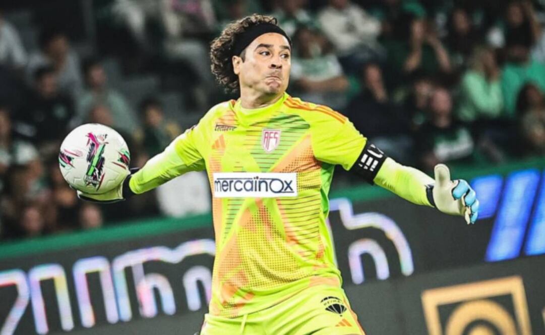 Guillermo Ochoa una vez más se quedó sin jugar con el AVS de Portugal. Foto: @yosoy8a