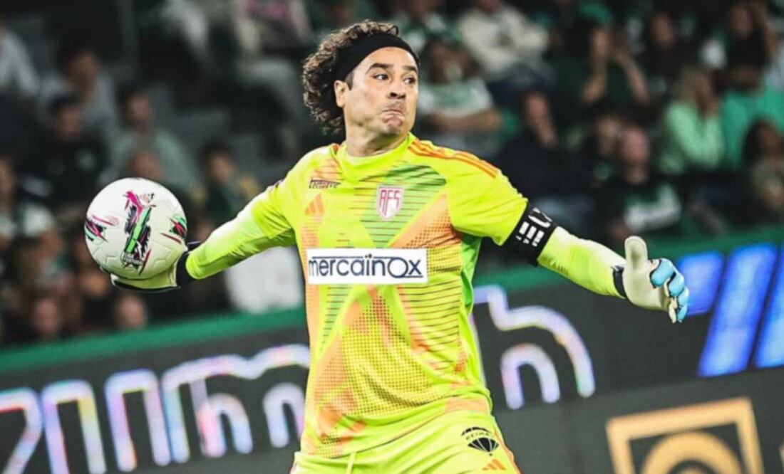 Guillermo Ochoa continúa borrado y no es tomado en cuenta ni para formar parte de la banca del AVS Futebol / FOTO: @yosoy8a