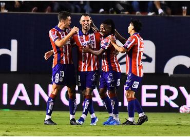 Atlético San Luis le propina tremenda goleada al Necaxa