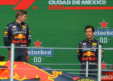 Checo Pérez admite frustración por el éxito de Verstappen: 'Max gana carreras y yo sufro por puntos'