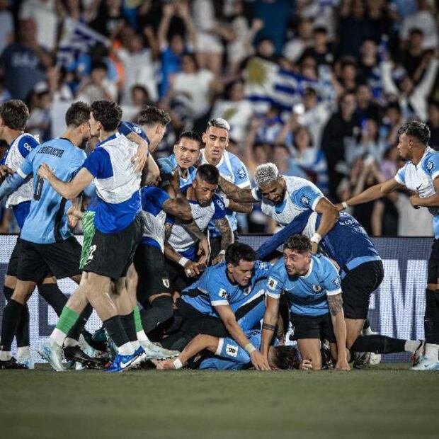 Uruguay derrotó a Colombia y Rodrigo Aguirre colaboró con un gol. Foto: @Uruguay