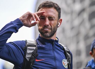 Miguel Layún protagoniza un divertido momento con su abuelita: "No te conozco"