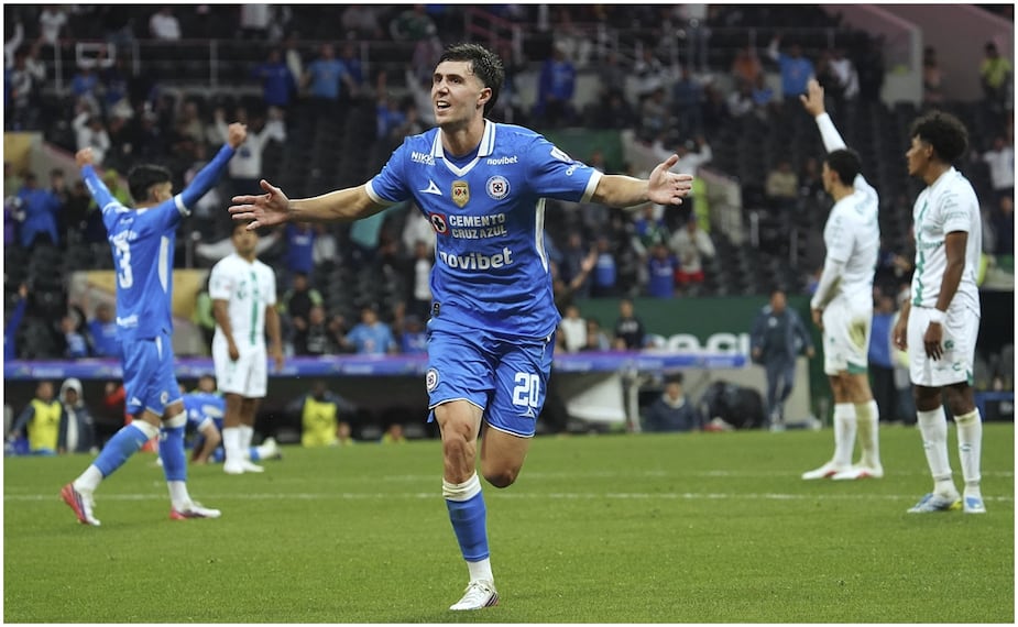 Cruz Azul derrotó al Santos Foto: Imago7