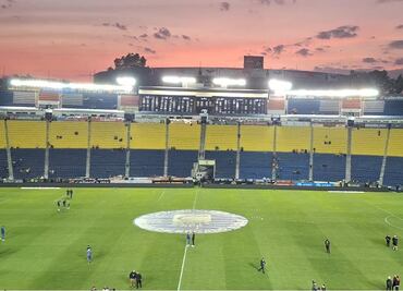 América se "adueña" del Estadio Ciudad de los Deportes; pintaron el recinto de amarillo
