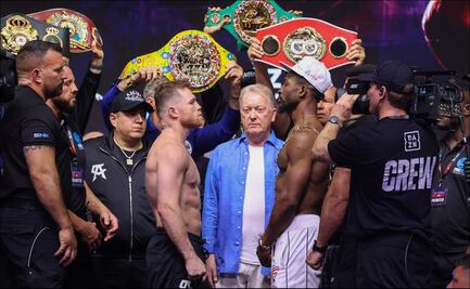 Canelo Álvarez y William Scull cumplen con el peso para su pelea en Arabia Saudita