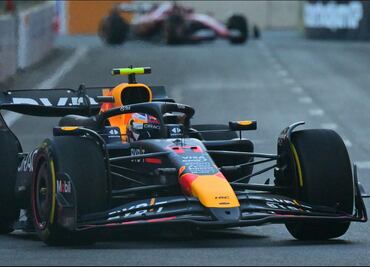 'Checo' Pérez se queda muy cerca del primer sitio en la segunda práctica del GP de Azerbaiyán