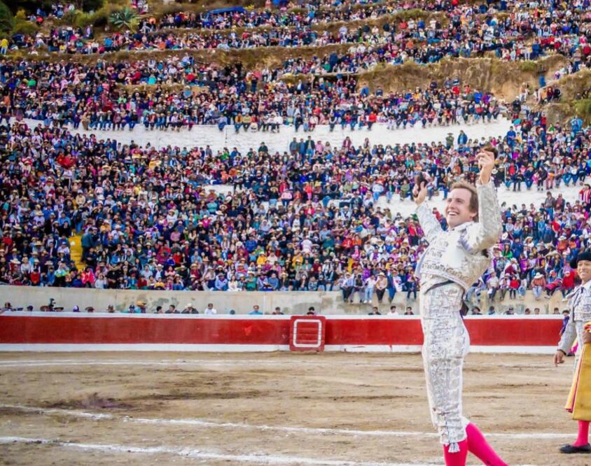 Román Collado durante una corrida de toros - Foto: @romancollado en Instagram