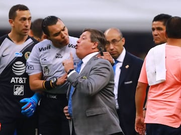 Piojo Herrera aseguró que varios árbitros le cargaban la mano: 'Me agarraron de su puerquito’