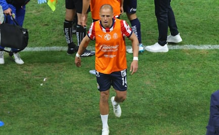 Chicharito Hernández le dijo esto al árbitro previo a su expulsión ‘Malinchistas de mierd...’