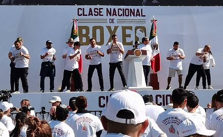 Así se vivió la Clase Nacional de Boxeo con leyendas del pugilismo en el Zócalo de la CDMX