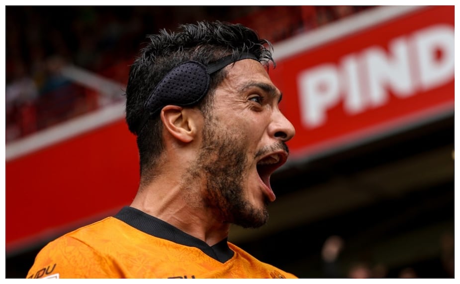 Raúl Jiménez salió de cambio por lesión ante el Everton en Carabao Cup / Foto: @Wolves Instagram