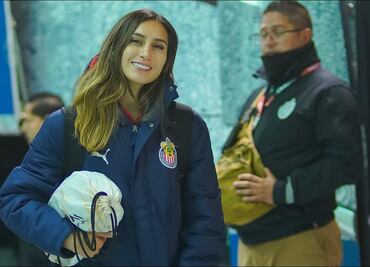 Karla Martínez, de Chivas Femenil, agradece la respuesta de la afición para ayudar a su madre
