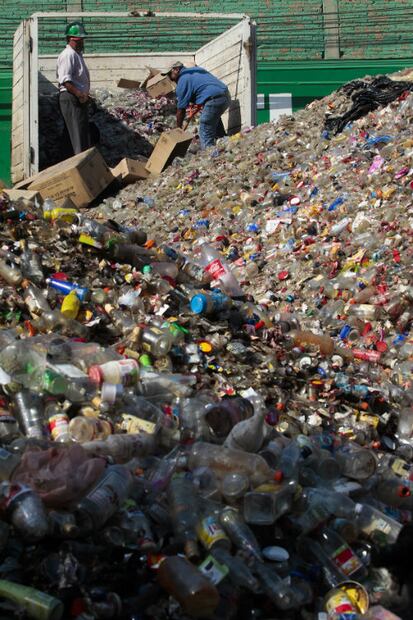 ¿Sabes cómo desechar y reciclar el vidrio?