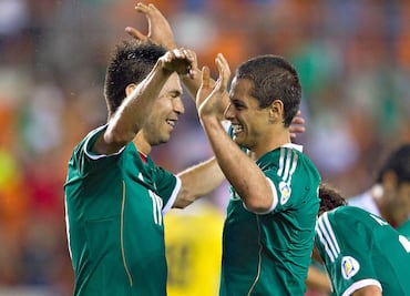 Oribe Peralta, emocionado por el posible regreso de Chicharito Hernández a Chivas