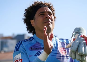 Guillermo Ochoa está cerca de jugar en un equipo de Segunda División en España