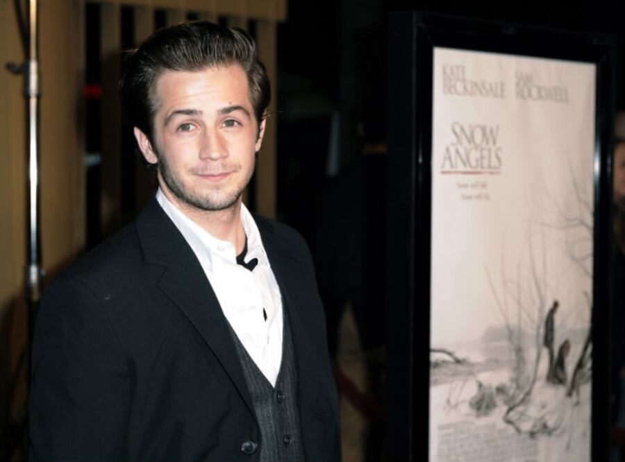 Este actor fue el primer amor público de Kristen. En el 2004 actuó con él en la cinta Speak. Ella tenía 14 años y aunque nunca confirmaron su romance públicamente, éste no era un secreto. En 2008 pusieron fin a su relación. (Foto: AP)