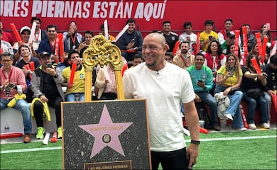 Roberto Carlos pronostica triunfo de la Selección Mexicana ante Sudáfrica en el debut mundialista