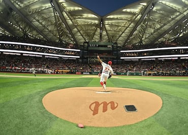 Rey Arturo se despide de los Diablos Rojos del México; después de 16 temporadas