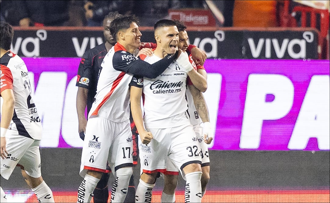 Uros Durdevic celebra uno de sus goles en la remontada del Atlas ante Xolos en el Estadio Caliente. FOTO: Imago7