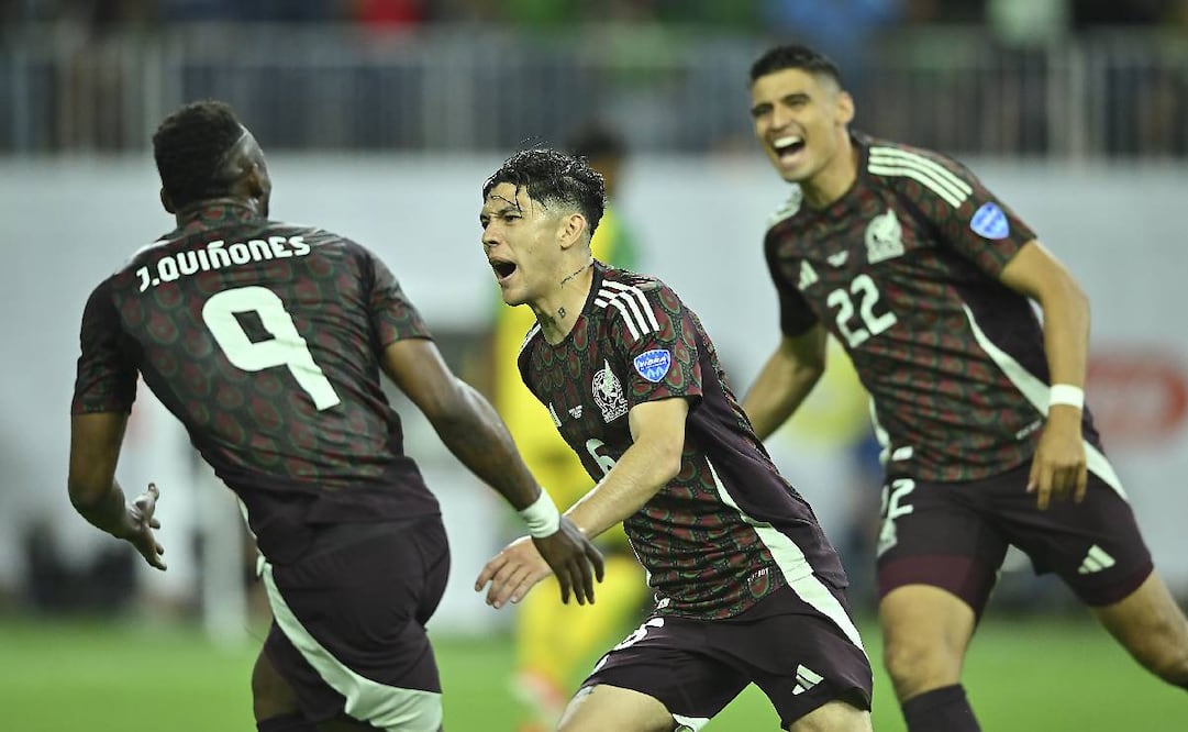 Gerardo Arteaga festeja eufórico el gol que le dio el triunfo a México sobre Jamaica en el debut de Copa América. Foto: Imago7