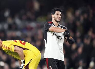 Raúl Jiménez está encendido: marcó de taquito su primer doblete con el Fulham