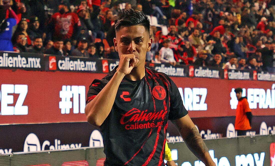 Efraín Álvarez se convierte en el primer refuerzo de Chivas / Foto: Imago7