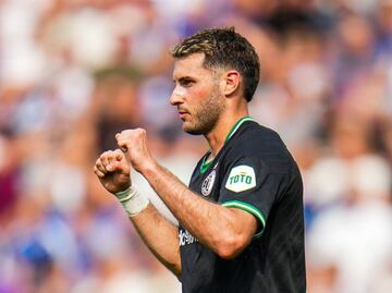 Exjugador del PSV se lanza contra Santiago Giménez: "No soportaría la Premier League"