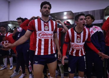 Hay una guerra en el vestidor de Chivas... ¡A días de que empiece la Liguilla!