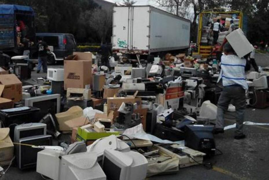 ¿No sabes dónde tirar tu basura electrónica? ¡Llévala al Reciclatrón!