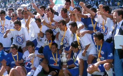 La alineación que ganó el último campeonato del Cruz Azul en 1997