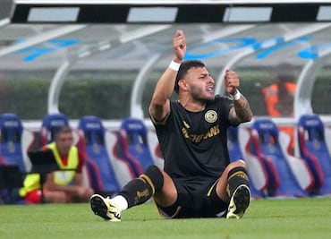 Así fue la reacción de Alexis Vega luego de que la afición de Chivas le gritara "¡borracho, borracho!"