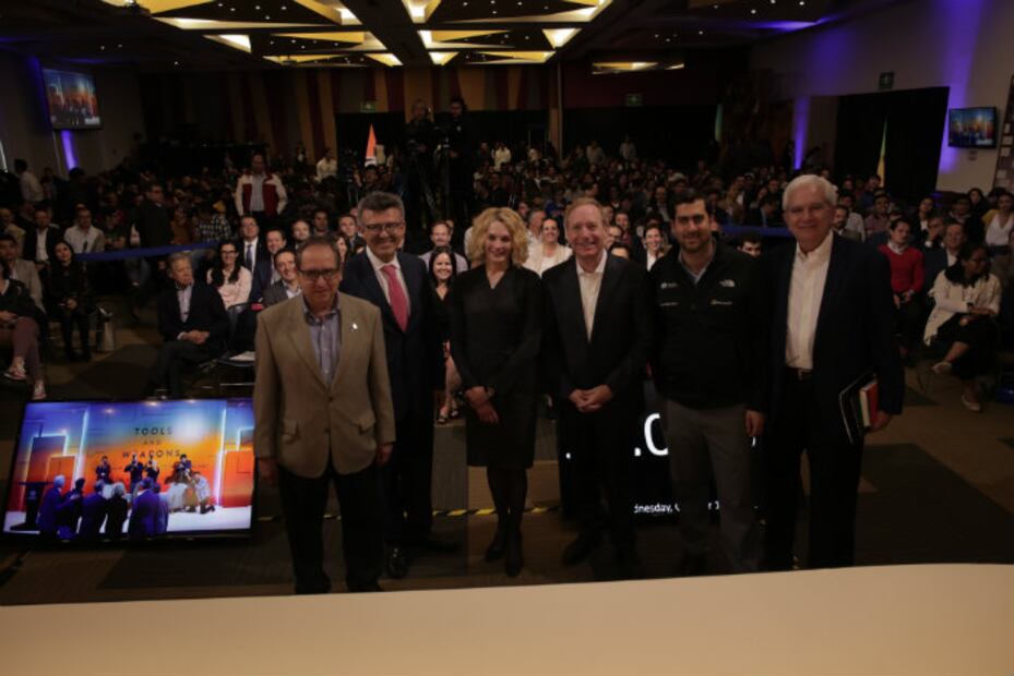 “Ancho de banda, la nueva energía del Siglo XXI”: Brad Smith, CEO de Microsoft