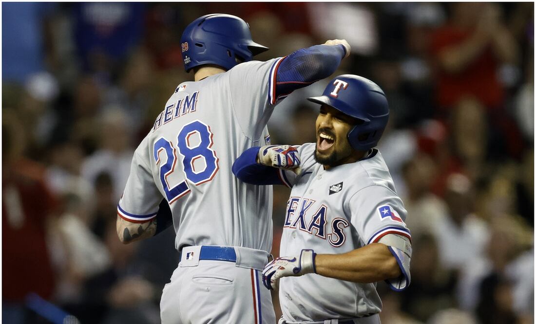 Marcus Semien festejando su cuadrangular ante los D-Backs / FOTO: EFE