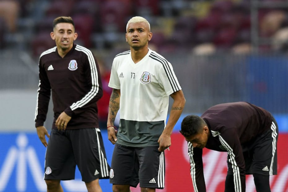 El jugador del Porto y seleccionado nacional, sorprendió a todos sus compañeros cuando se presentó a un entrenamiento con este look rubio, casi llegando a blanco. (Foto: Twitter @miseleccionmx)