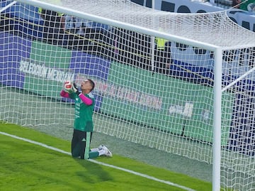 Afición de Torreón abuchea a Tala Rangel cada que toca el balón; querían a Acevedo de titular