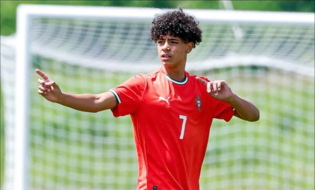El heredero de Cristiano Ronaldo ya debutó con la selección portuguesa sub 16. FOTO: Especial