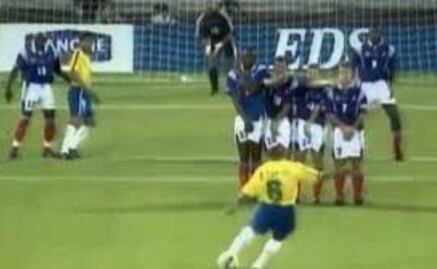 Roberto Carlos y el golazo de tiro libre ante Francia que desafió las leyes de la física