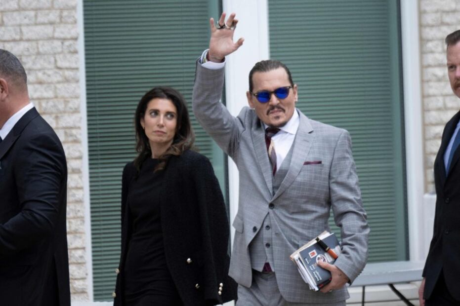 Fotos: Las muestras de cariño a Johnny Depp de sus fans durante el juicio contra Amber Heard