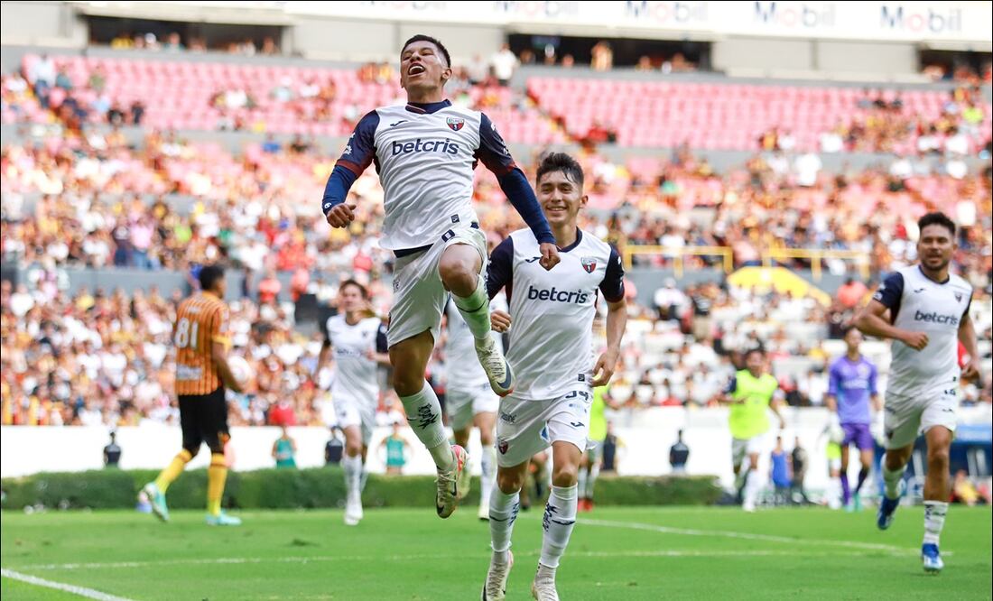 Ronaldo González celebra el segundo gol de los Potros. FOTO: Imago7