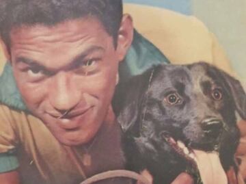 Garrincha adoptó al perro que invadió la cancha durante Mundial de Chile 62