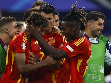 España se impone ante Francia y se convierte en el primer finalista de la Eurocopa