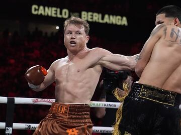TV Azteca se impuso a Televisa en rating de la pelea del Canelo Álvarez vs Edgar Berlanga